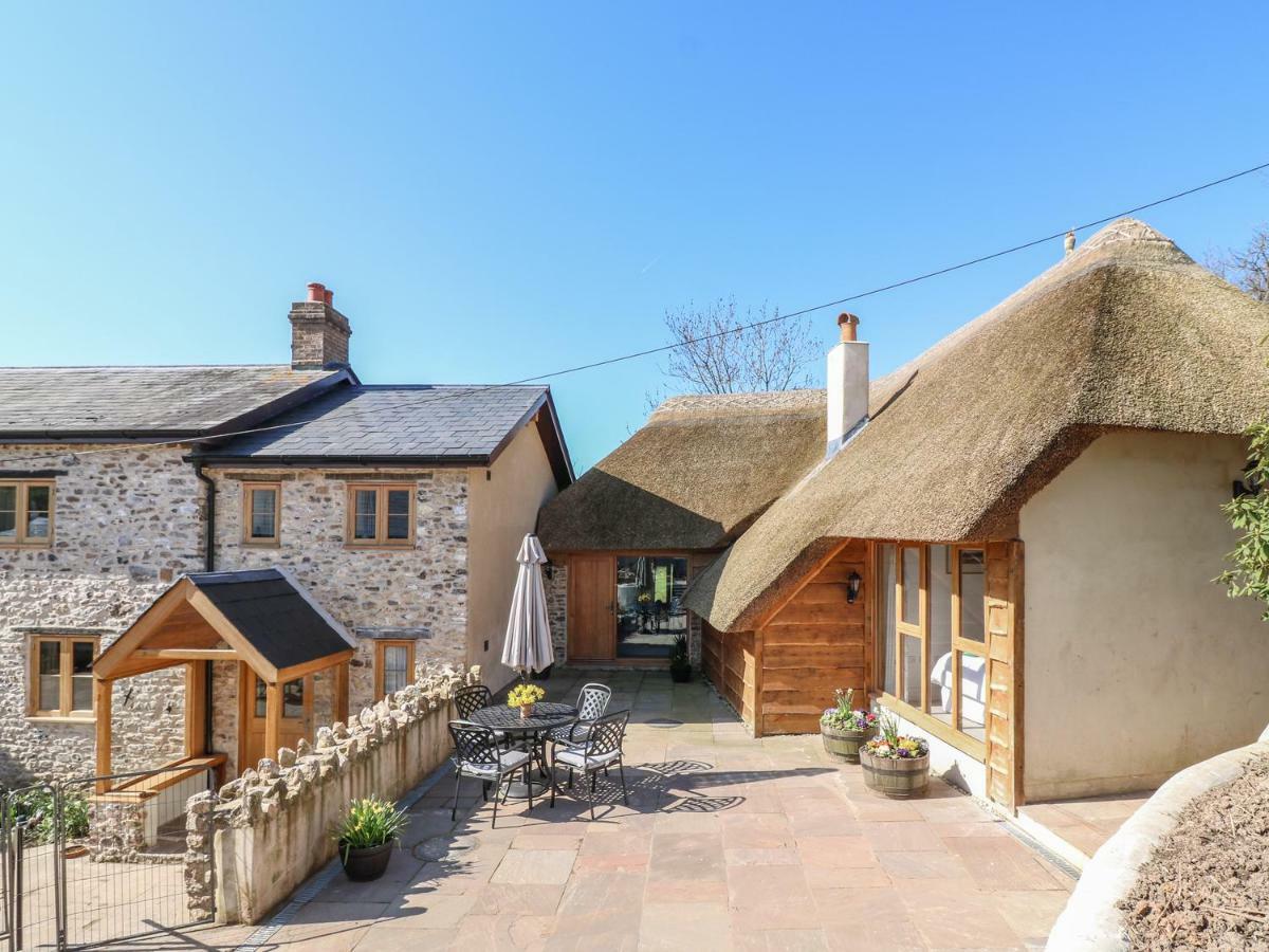 The Old Smithy Villa Honiton Exterior photo